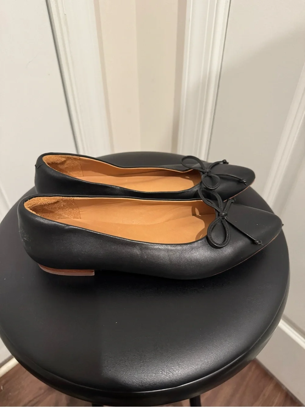 Quince Black Leather Ballet Flats with Bow size 5